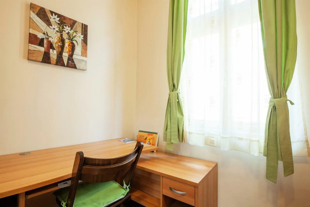 Time Traveling Apartment Sofia City 0*,  ブルガリア