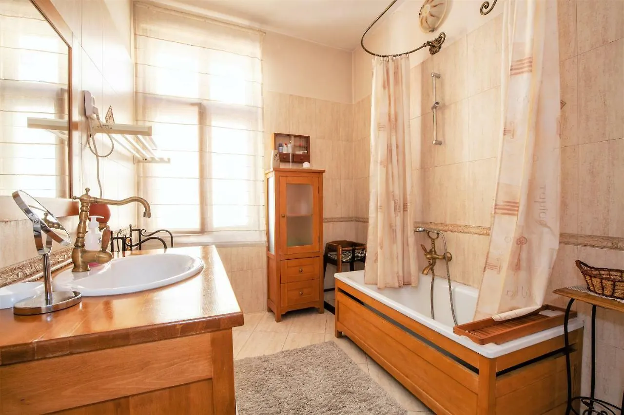 Time Traveling Apartment Sofia City Bułgaria